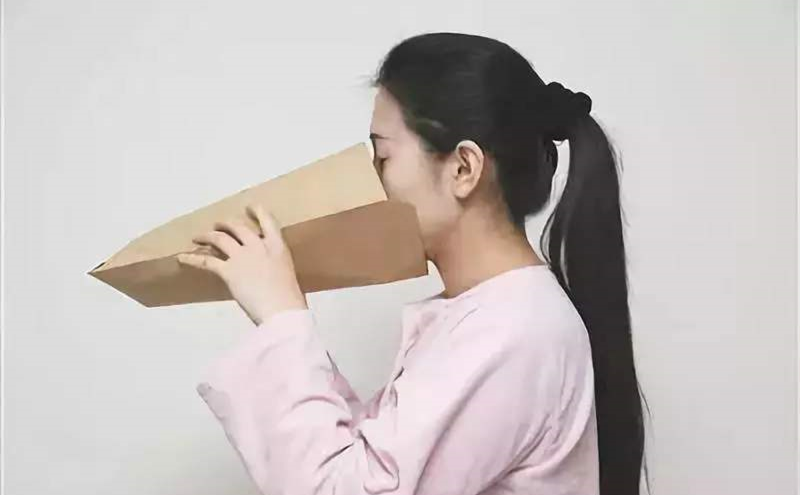 为啥有些人会频繁打嗝？反流医生告诉你