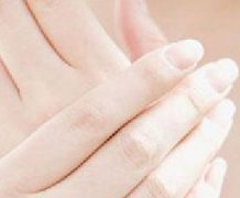 如何从指甲看健康情况？