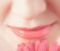 导致女性乳腺增生的原因有哪些？