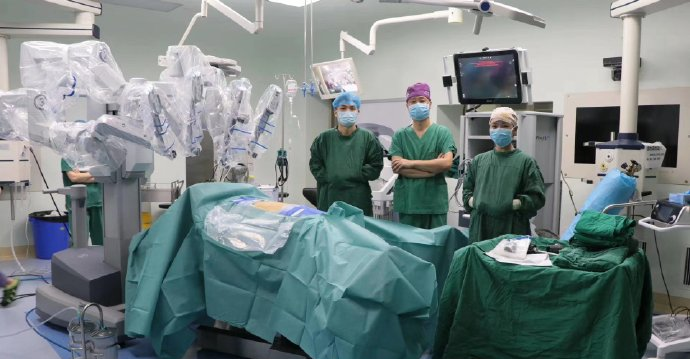 广东第一例机器人减重手术顺利完成，微创外科开启新的篇章！