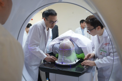 肿瘤专家康静波教授：精准技术创新，让放疗不再可怕